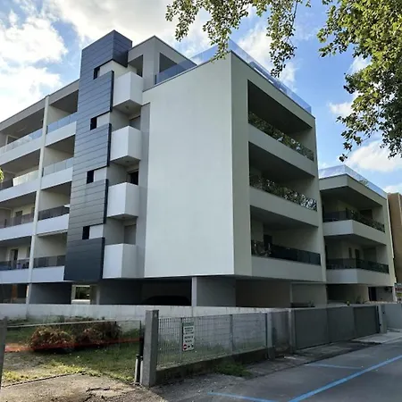 Apartament Cozy 300 M From The Sea
