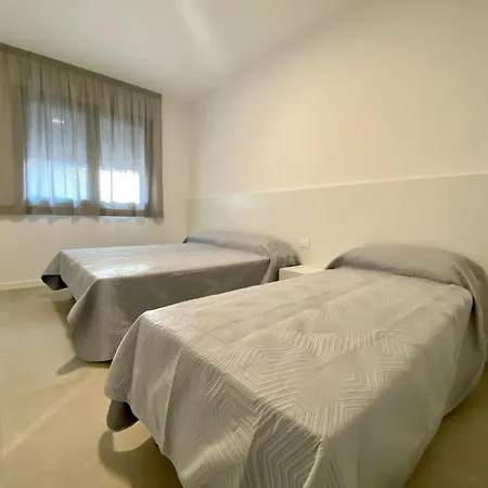 Cozy 300 M From The Sea