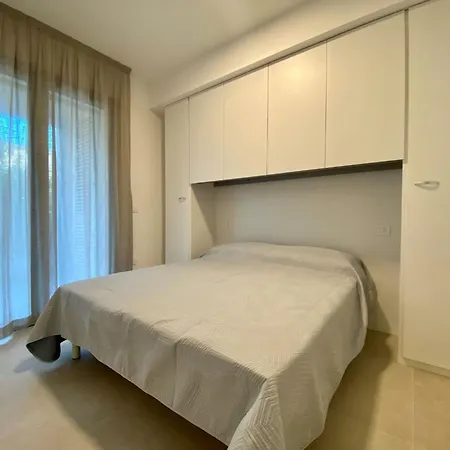 Апартаменты Cozy 300 M From The Sea *